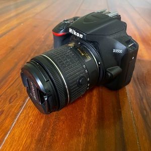 Nikon D3500 Bundle